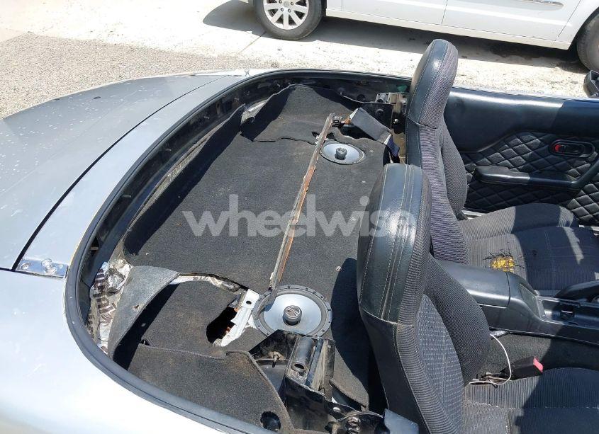 Photo 8 of 1997 Mazda Mx-5 MIATA LEATHER PKG/M EDITION/POPULAR EQUIPMENT PKG/R PKG./STO/TOURING PKG (VIN JM1NA3537V0726131)