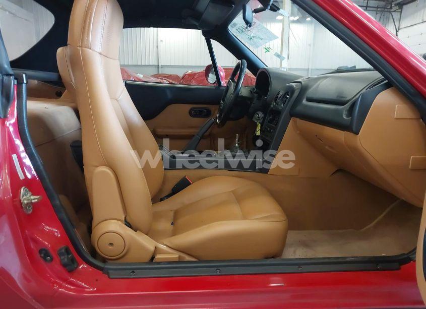 Photo 5 of 1997 Mazda Mx-5 MIATA LEATHER PKG/M EDITION/POPULAR EQUIPMENT/POPULAR EQUIPMENT PKG/R PKG./STO/TOURING PKG (VIN JM1NA3539V0720492)