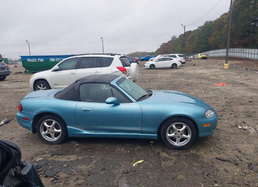 Photo 14 of 2002 Mazda Mx-5 MIATA CLOTH/LS/SE (VIN JM1NB353120221937)