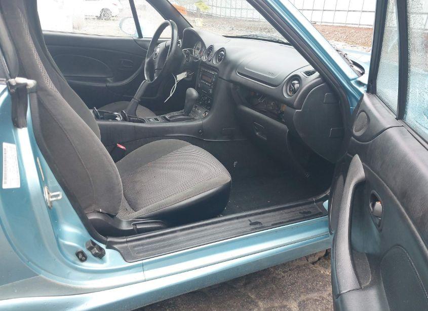 Photo 5 of 2002 Mazda Mx-5 MIATA CLOTH/LS/SE (VIN JM1NB353120221937)