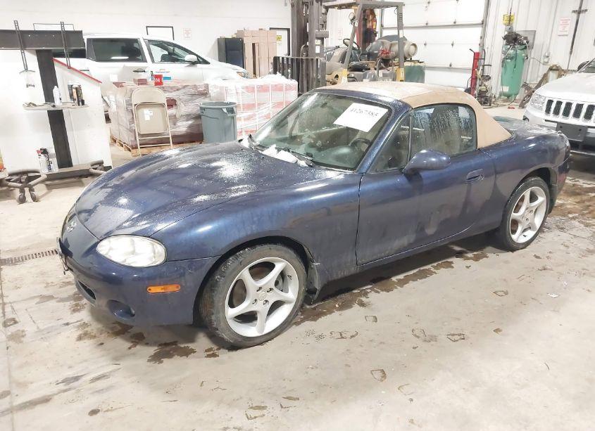 Photo 2 of 2002 Mazda Mx-5 MIATA CLOTH/LS/SE (VIN JM1NB353320228386)