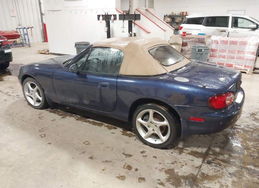 Photo 3 of 2002 Mazda Mx-5 MIATA CLOTH/LS/SE (VIN JM1NB353320228386)