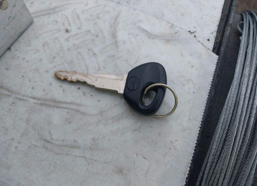 Photo 11 of 2002 Mazda Mx-5 MIATA CLOTH/LS/SE (VIN JM1NB353420222676)