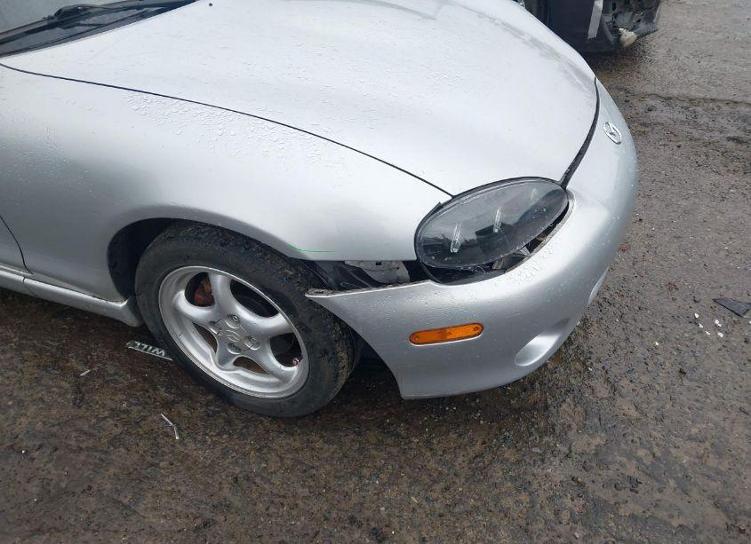 Photo 12 of 2002 Mazda Mx-5 MIATA CLOTH/LS/SE (VIN JM1NB353420222676)