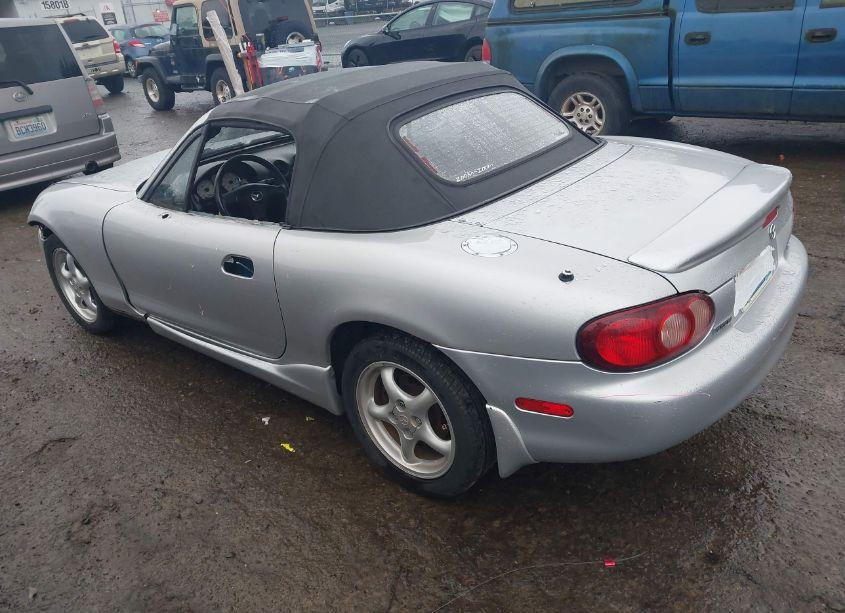 Photo 3 of 2002 Mazda Mx-5 MIATA CLOTH/LS/SE (VIN JM1NB353420222676)