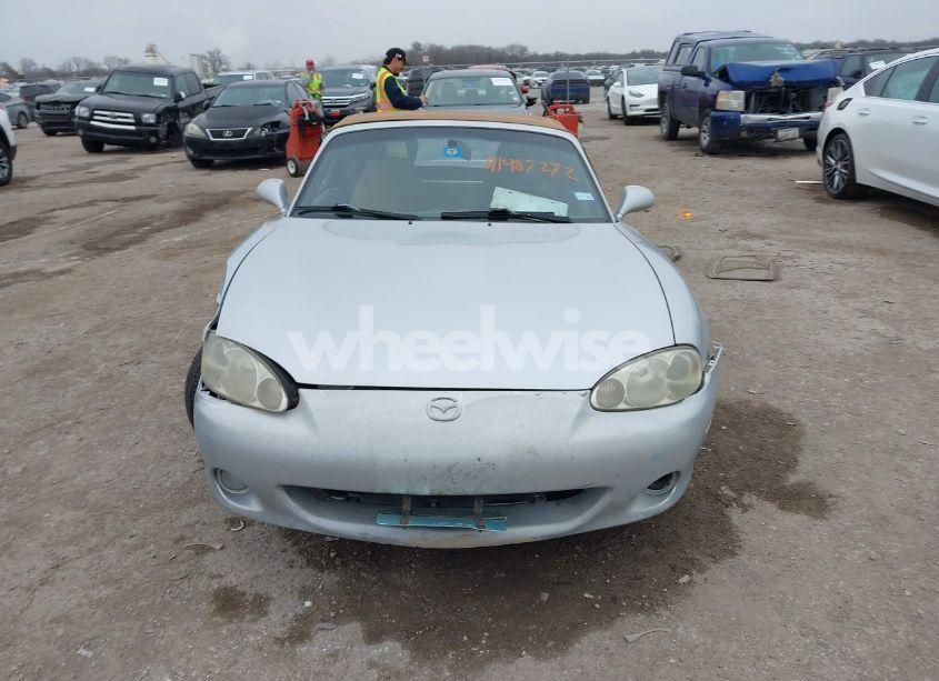 Photo 12 of 2002 Mazda Mx-5 MIATA CLOTH/LS/SE (VIN JM1NB353520233203)