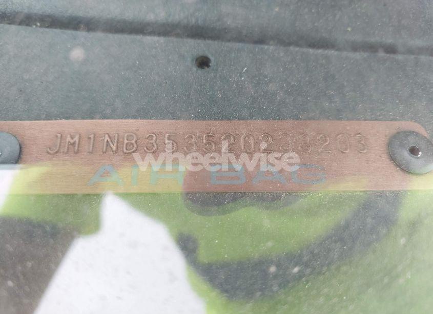 Photo 9 of 2002 Mazda Mx-5 MIATA CLOTH/LS/SE (VIN JM1NB353520233203)