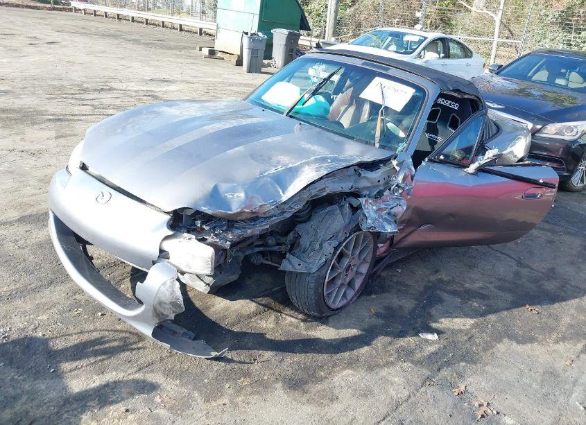 Photo 2 of 2002 Mazda Mx-5 MIATA CLOTH/LS/SE (VIN JM1NB353820227203)