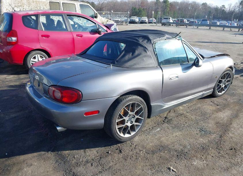 Photo 4 of 2002 Mazda Mx-5 MIATA CLOTH/LS/SE (VIN JM1NB353820227203)