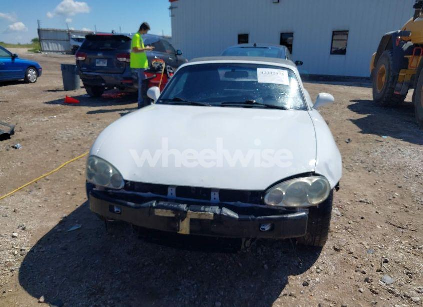 Photo 12 of 2002 Mazda Mx-5 MIATA CLOTH/LS/SE (VIN JM1NB353X20229356)