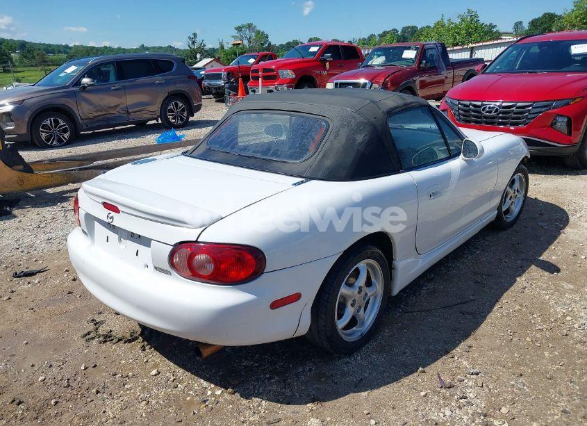 Photo 4 of 2002 Mazda Mx-5 MIATA CLOTH/LS/SE (VIN JM1NB353X20229356)