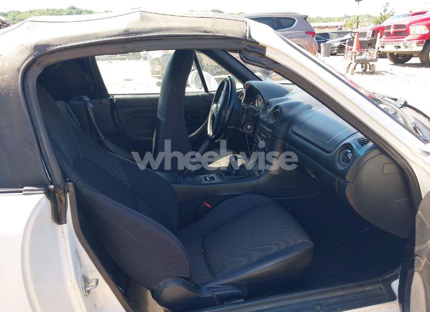 Photo 5 of 2002 Mazda Mx-5 MIATA CLOTH/LS/SE (VIN JM1NB353X20229356)