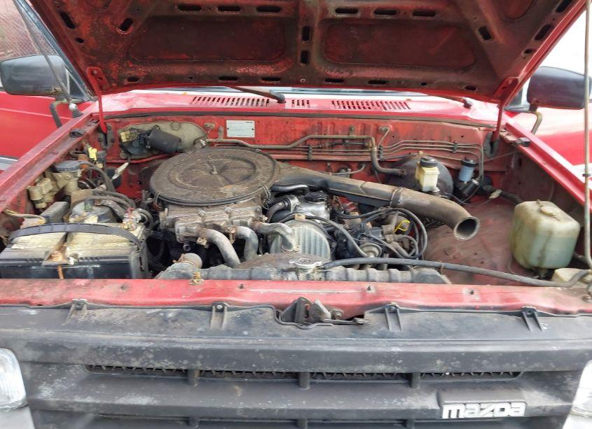 Photo 10 of 1987 Mazda B2000 (VIN JM2UF1113H0557974)