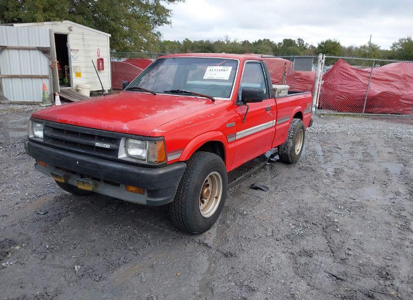 Photo 2 of 1987 Mazda B2000 (VIN JM2UF1113H0557974)