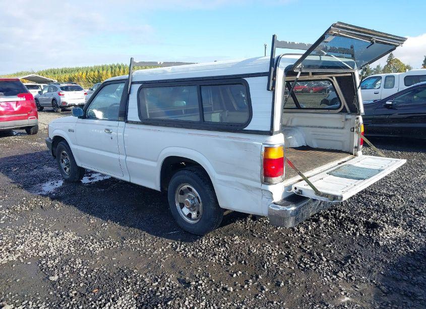Photo 3 of 1990 Mazda B2200 SHORT BED (VIN JM2UF1132L0856950)
