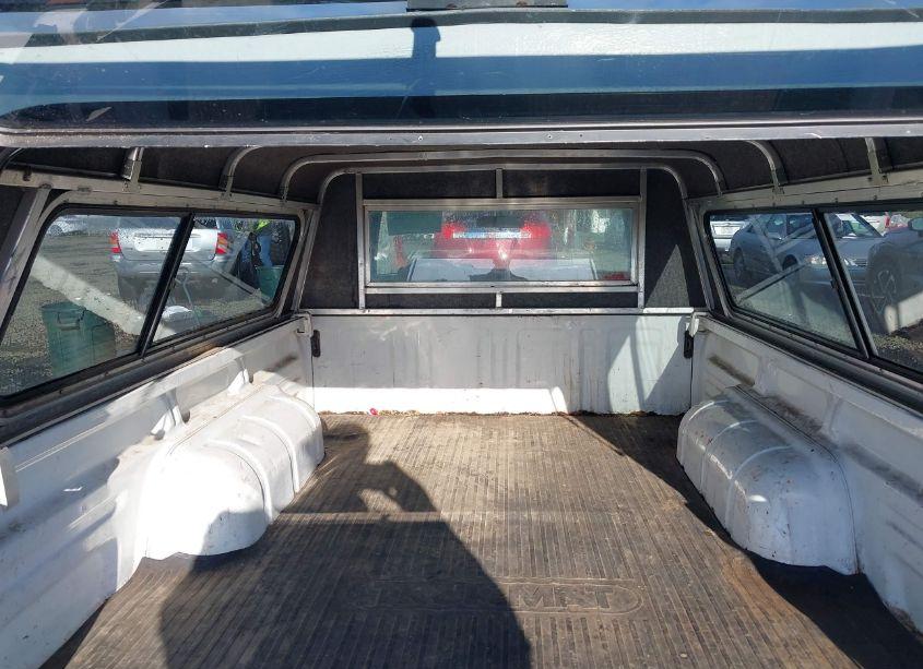 Photo 8 of 1990 Mazda B2200 SHORT BED (VIN JM2UF1132L0856950)