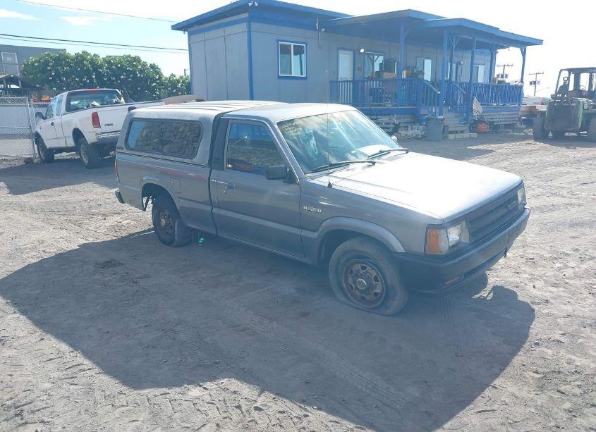 1990 Mazda B2200 SHORT BED (VIN JM2UF1132L0905192) main photo