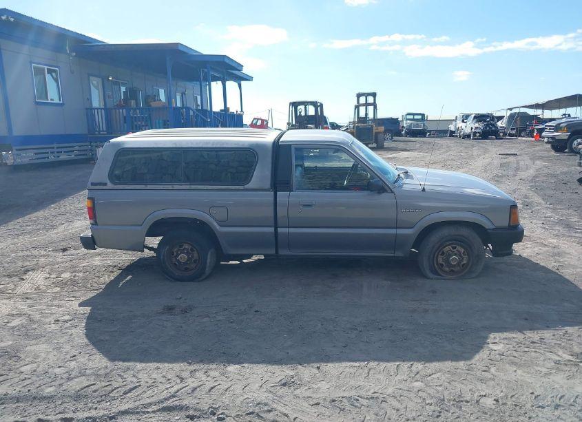 Photo 13 of 1990 Mazda B2200 SHORT BED (VIN JM2UF1132L0905192)