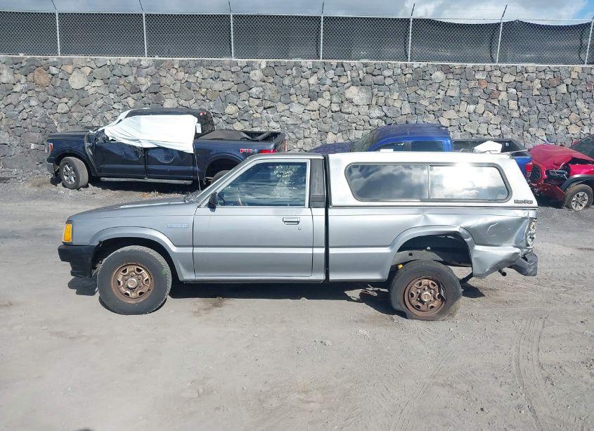 Photo 14 of 1990 Mazda B2200 SHORT BED (VIN JM2UF1132L0905192)