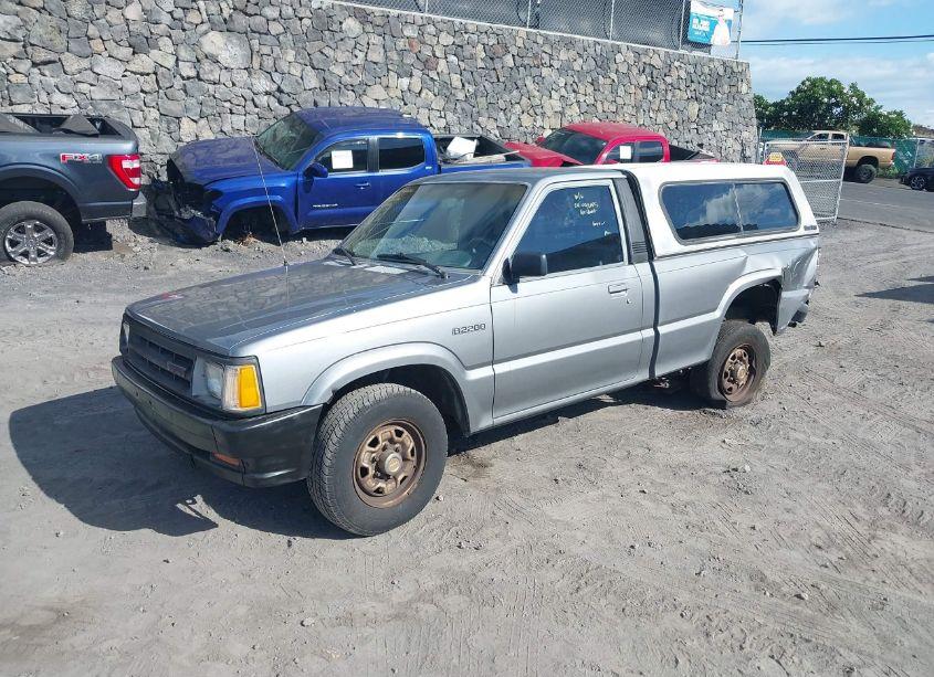 Photo 2 of 1990 Mazda B2200 SHORT BED (VIN JM2UF1132L0905192)