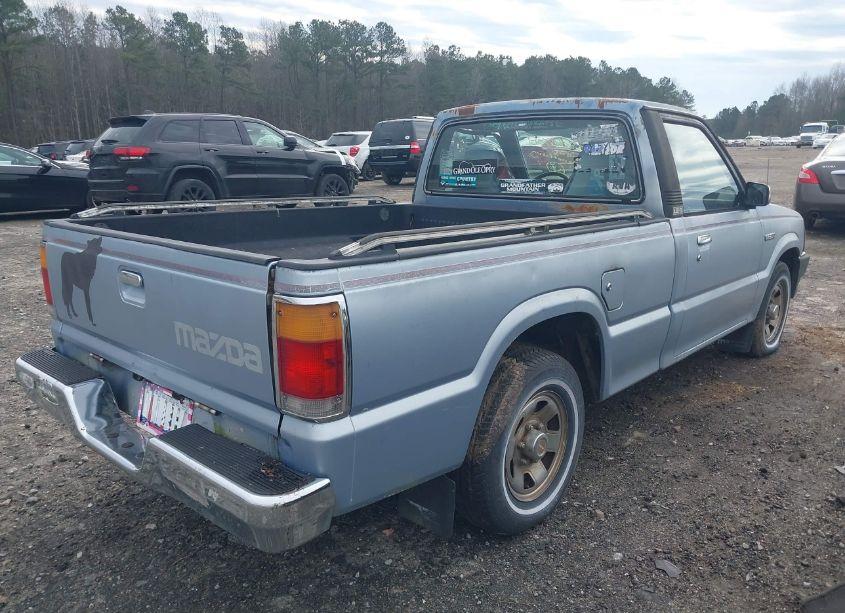 Photo 4 of 1990 Mazda B2200 SHORT BED (VIN JM2UF1136L0871984)