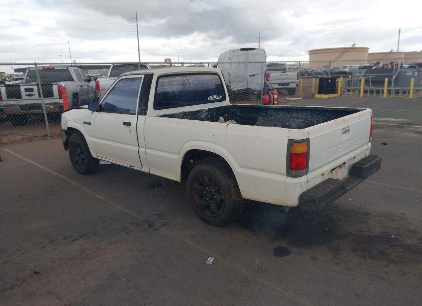 Photo 3 of 1989 Mazda B2200 SHORT BED (VIN JM2UF113XK0781669)