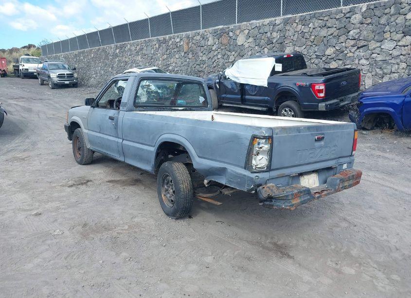 Photo 6 of 1987 Mazda B2000 LONG BED (VIN JM2UF2112H0580801)