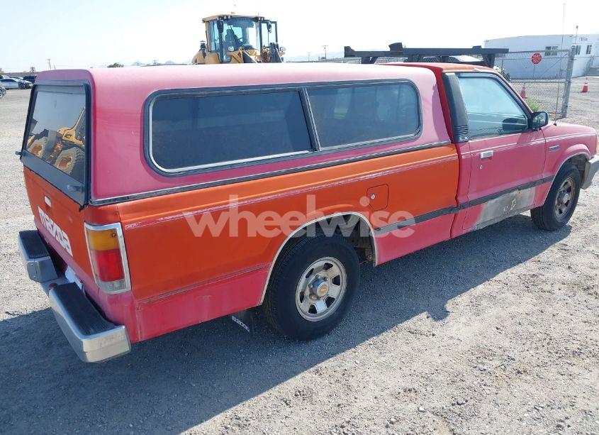 Photo 4 of 1987 Mazda B2000 LONG BED (VIN JM2UF211XH0514884)