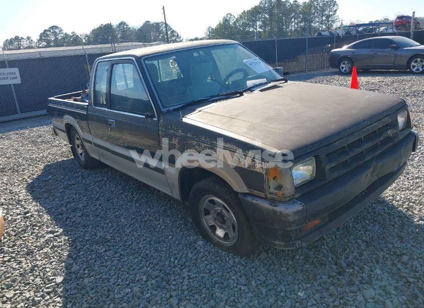 1987 Mazda B2000 CAB PLUS (VIN JM2UF311XH0511246) main photo