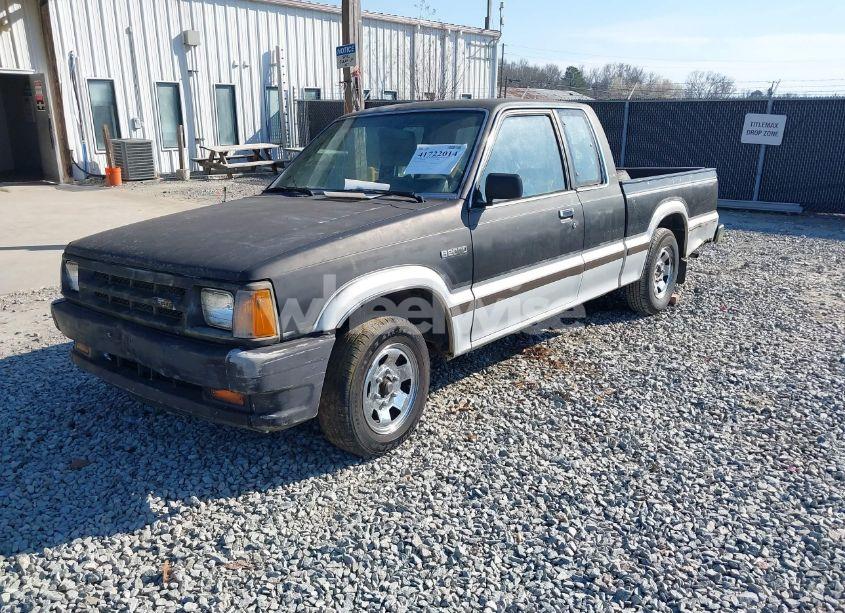 Photo 2 of 1987 Mazda B2000 CAB PLUS (VIN JM2UF311XH0511246)