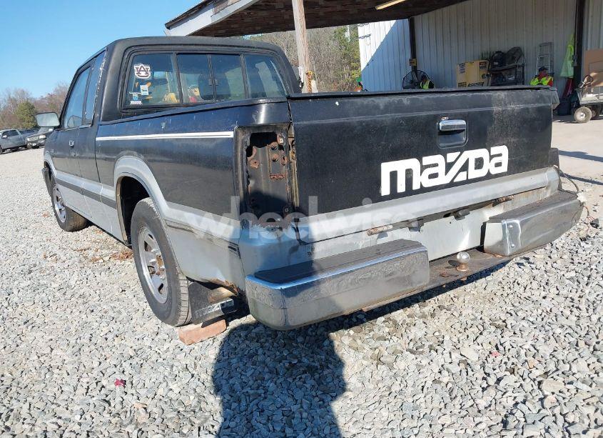 Photo 6 of 1987 Mazda B2000 CAB PLUS (VIN JM2UF311XH0511246)