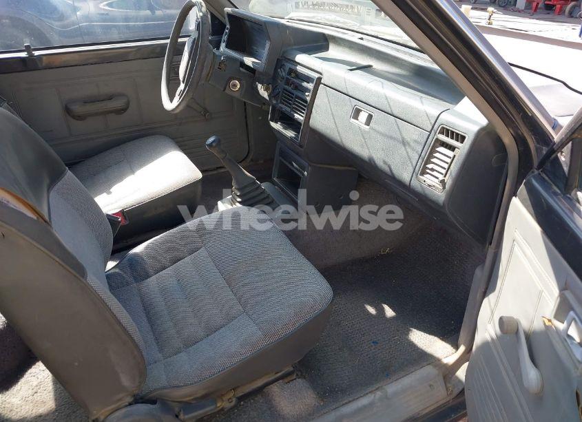 Photo 5 of 1988 Mazda B2200 CAB PLUS (VIN JM2UF3133J0325295)