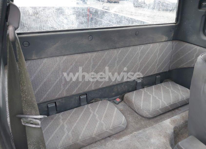 Photo 8 of 1990 Mazda B2200 CAB PLUS (VIN JM2UF3134L0883272)