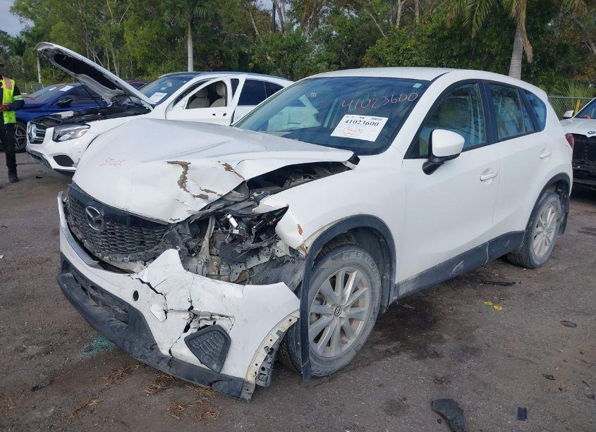 Photo 2 of 2014 Mazda Cx-5 SPORT (VIN JM3KE2BE1E0377949)