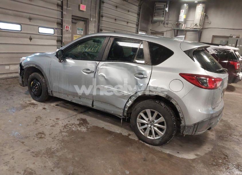 Photo 3 of 2016 Mazda Cx-5 TOURING (VIN JM3KE2CY0G0619447)