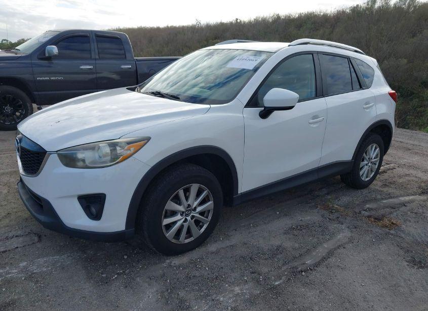 Photo 2 of 2014 Mazda Cx-5 TOURING (VIN JM3KE2CY8E0380551)