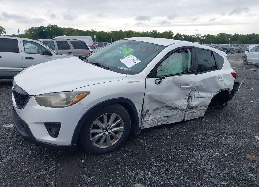 Photo 2 of 2014 Mazda Cx-5 TOURING (VIN JM3KE4CY3E0315392)