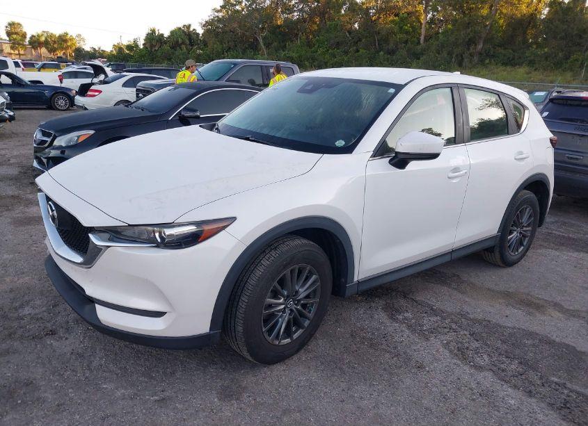 Photo 2 of 2019 Mazda Cx-5 SPORT (VIN JM3KFABM2K1581387)