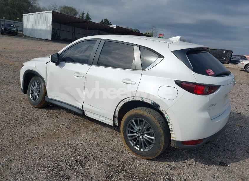 Photo 3 of 2018 Mazda Cx-5 SPORT (VIN JM3KFABM6J1458111)