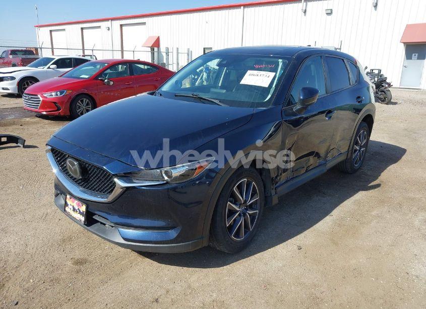 Photo 2 of 2018 Mazda Cx-5 TOURING (VIN JM3KFACM0J1463495)
