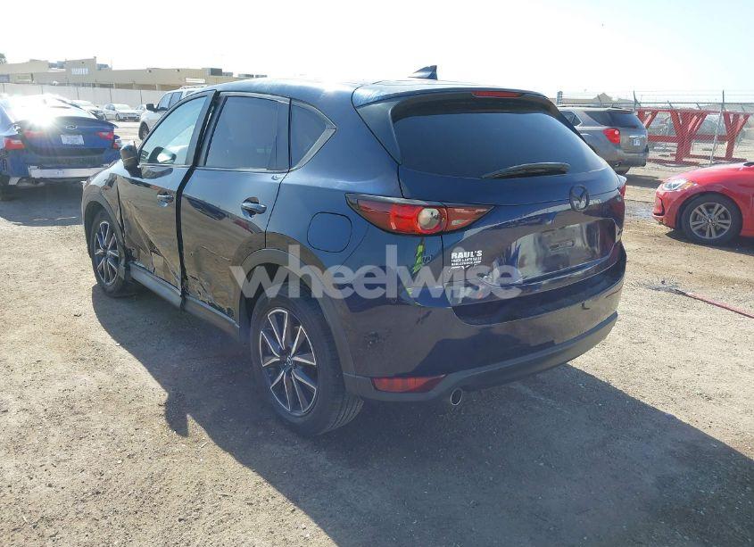 Photo 3 of 2018 Mazda Cx-5 TOURING (VIN JM3KFACM0J1463495)