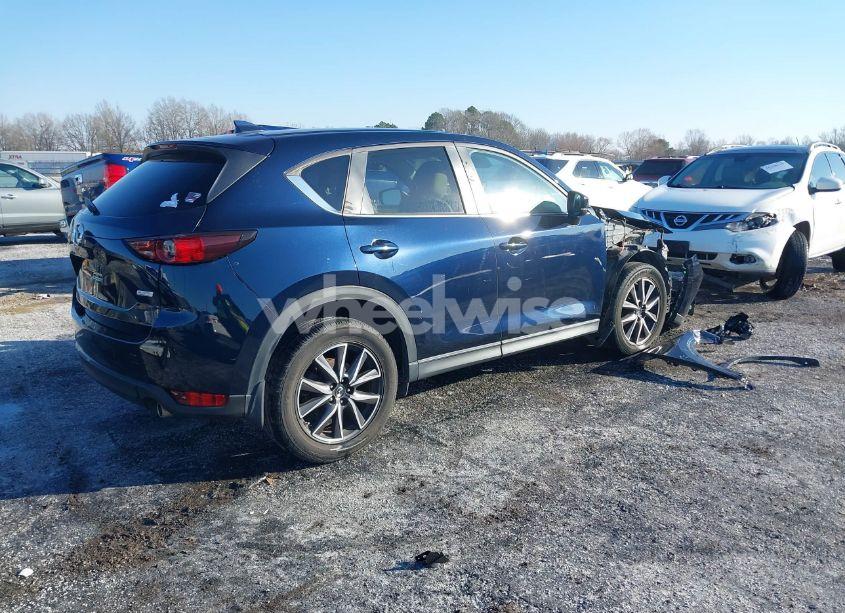 Photo 4 of 2018 Mazda Cx-5 TOURING (VIN JM3KFACM1J0411704)