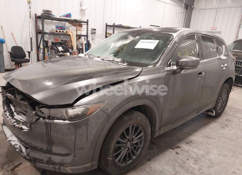 Photo 2 of 2019 Mazda Cx-5 TOURING (VIN JM3KFACM1K0534193)