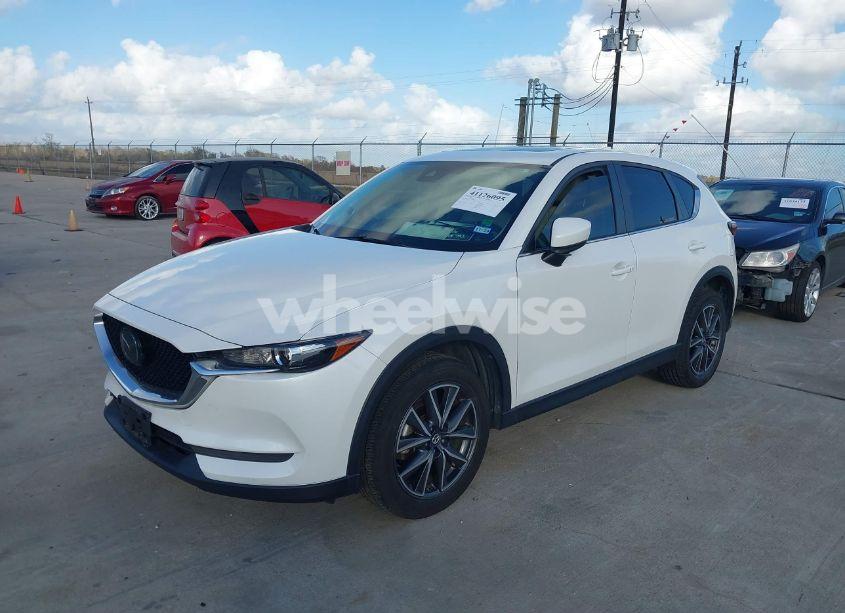 Photo 2 of 2018 Mazda Cx-5 TOURING (VIN JM3KFACM2J1445094)