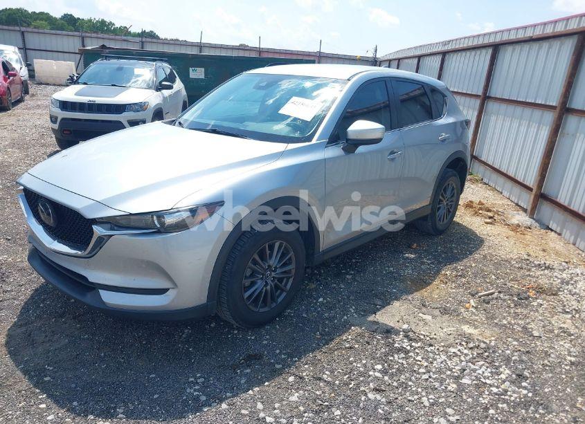 Photo 2 of 2021 Mazda Cx-5 TOURING (VIN JM3KFACM2M0327685)