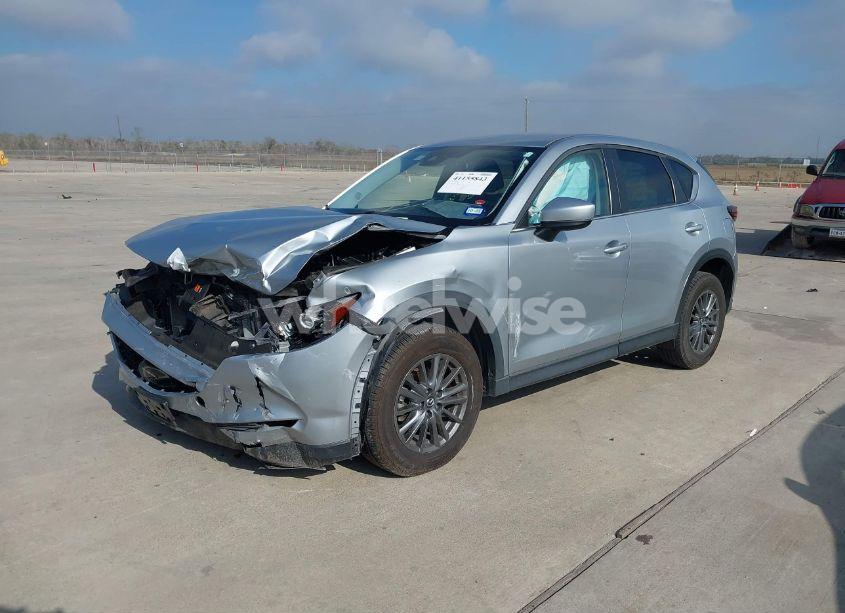 Photo 2 of 2021 Mazda Cx-5 TOURING (VIN JM3KFACM2M0357883)