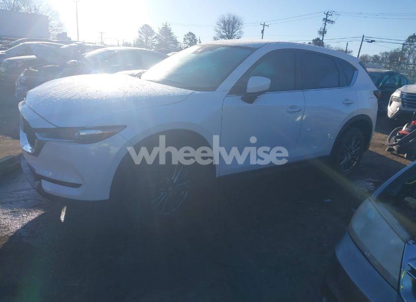 Photo 2 of 2021 Mazda Cx-5 TOURING (VIN JM3KFACM3M0304352)