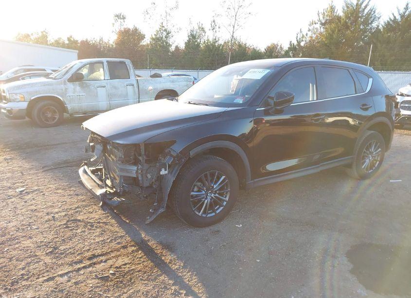 Photo 2 of 2020 Mazda Cx-5 TOURING (VIN JM3KFACM4L0772847)