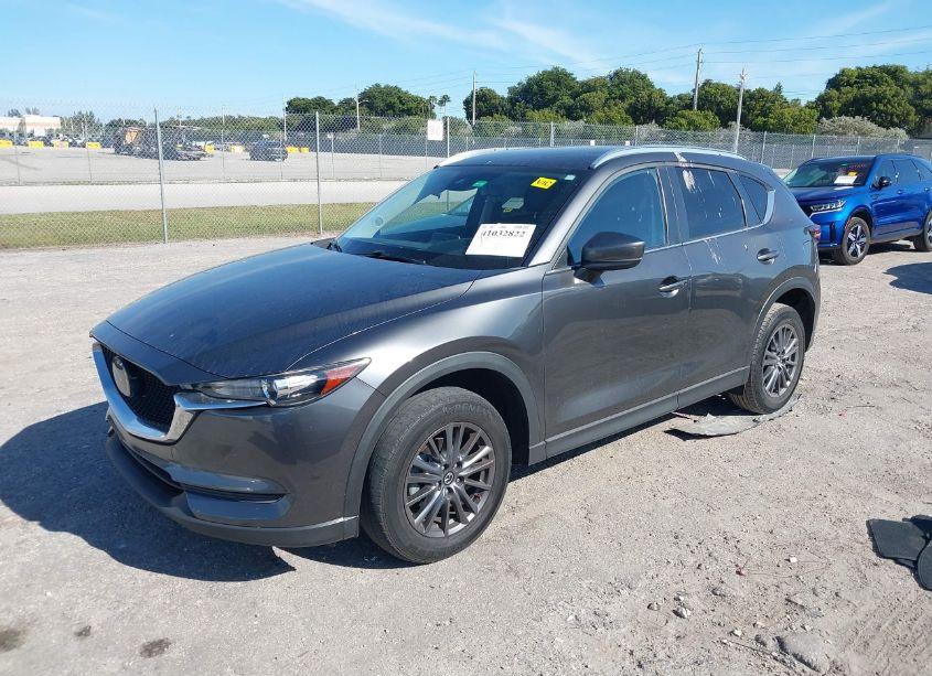 Photo 2 of 2020 Mazda Cx-5 TOURING (VIN JM3KFACM4L0856568)