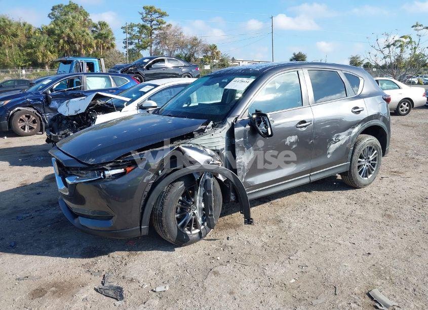 Photo 2 of 2021 Mazda Cx-5 TOURING (VIN JM3KFACM5M1375434)